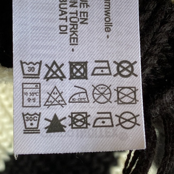 NWOT. Zara Black/White Striped Cropped Turtleneck Sweater. Size XS. - Picture 11 of 11